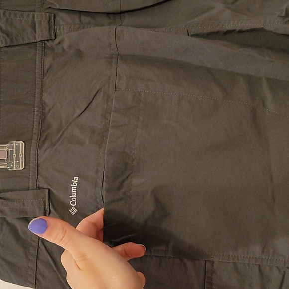 Like New Columbia Insect Blocker Green-Tint Gray Cargo Insect Blocker Pants - Picture 9 of 11